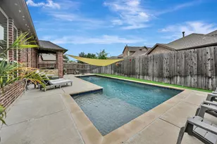 409 Middleton Dr, Roanoke, TX 76262 - Photo 3