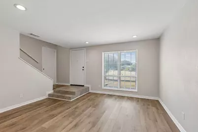 2047 Abshire Lane, Dallas, TX 75228 - Photo 7