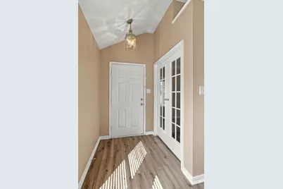 8116 Hulen Park Circle, Fort Worth, TX 76123 - Photo 3