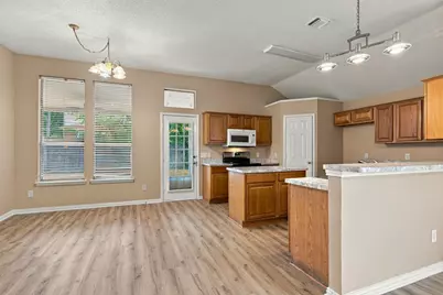 8116 Hulen Park Circle, Fort Worth, TX 76123 - Photo 9