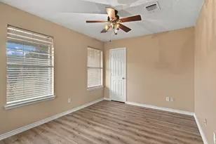 8116 Hulen Park Cir, Fort Worth, TX 76123 - Photo 5
