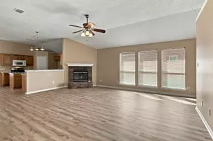 8116 Hulen Park Cir, Fort Worth, TX 76123 - Photo 9