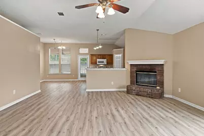 8116 Hulen Park Circle, Fort Worth, TX 76123 - Photo 7