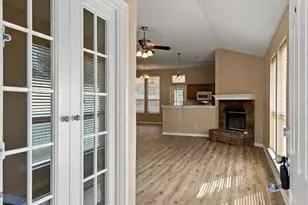 8116 Hulen Park Cir, Fort Worth, TX 76123 - Photo 3