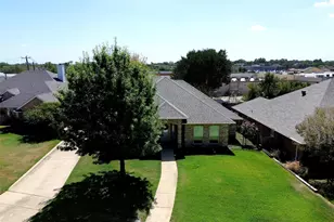 221 Brazil Dr, Hurst, TX 76054 - Photo 3