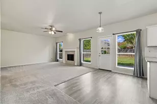 5948 Sugarleaf Ln, Dallas, TX 75249 - Photo 11