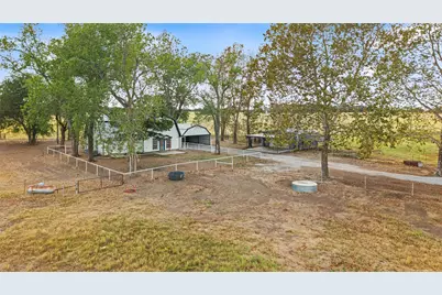 666 County Road 2445, Decatur, TX 76234 - Photo 33