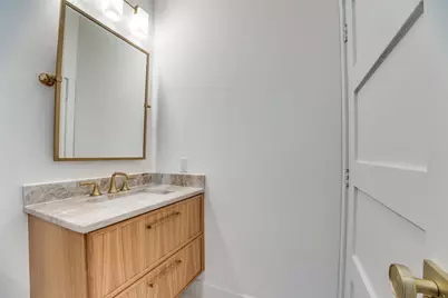 10641 Larchfield Lane, Dallas, TX 75238 - Photo 21