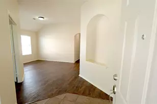 1000 Warbler Ln, Aubrey, TX 76227 - Photo 5