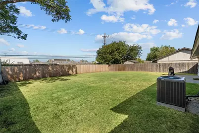 2621 Elk Grove Road, Carrollton, TX 75007 - Photo 19
