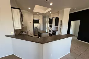 10237 Red Bluff Ln, Fort Worth, TX 76177 - Photo 7