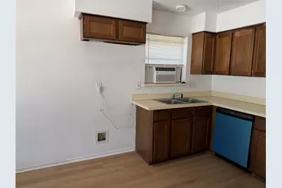 210 Shady Valley Drive, Mansfield, TX 76063 - Photo 7