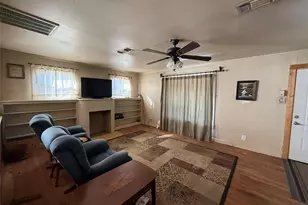 307 Cedar St, Palo Pinto, TX 76484 - Photo 5
