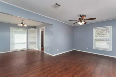 5600 Hiett Court, Fort Worth, TX 76112 - Photo 9