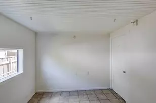 913 S Sargent St, Fort Worth, TX 76103 - Photo 11