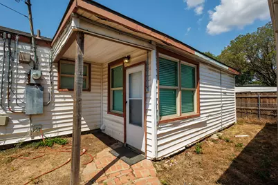 913 S Sargent Street, Fort Worth, TX 76103 - Photo 13