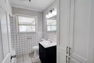 913 S Sargent St, Fort Worth, TX 76103 - Photo 7