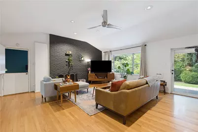 737 N Hampton Road, Dallas, TX 75208 - Photo 7