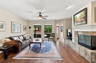 942 Village Pkwy, Coppell, TX 75019 - Photo 5