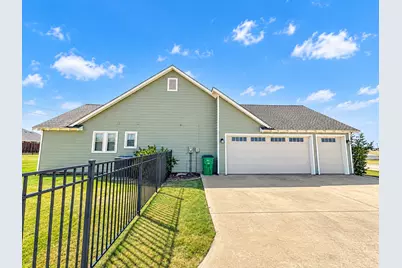 916 N Mesquite Street, Muenster, TX 76252 - Photo 3