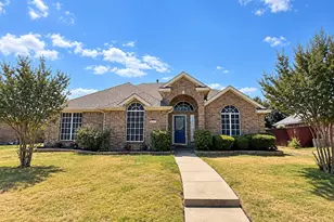 10201 Evergreen Dr, Rowlett, TX 75089 - Photo 1