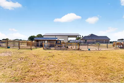 731 County Road 4764, Boyd, TX 76023 - Photo 35