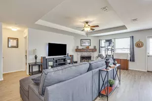 1204 Foxglove Ln, Burleson, TX 76028 - Photo 7