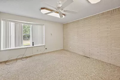 1924 Canterbury Street, Irving, TX 75062 - Photo 5