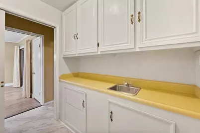 1924 Canterbury Street, Irving, TX 75062 - Photo 33
