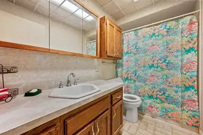 1924 Canterbury Street, Irving, TX 75062 - Photo 25