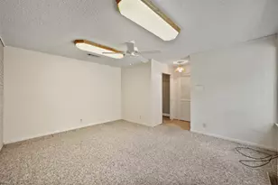 1924 Canterbury St, Irving, TX 75062 - Photo 7