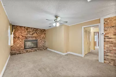 1924 Canterbury Street, Irving, TX 75062 - Photo 9