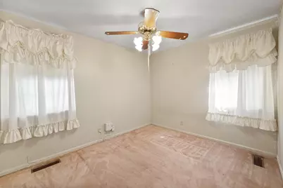 1924 Canterbury Street, Irving, TX 75062 - Photo 29