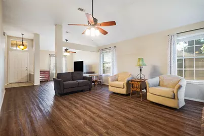 2105 Westview Trail, Denton, TX 76207 - Photo 5