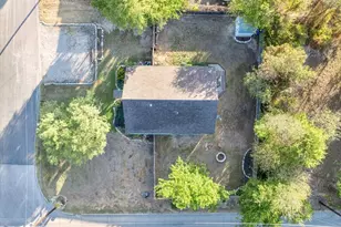 1090 Counts St, Stephenville, TX 76401 - Photo 19