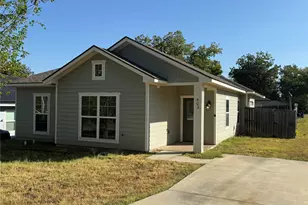 402 W Ave C, Waxahachie, TX 75165 - Photo 1