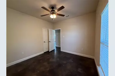 402 W Avenue C, Waxahachie, TX 75165 - Photo 25