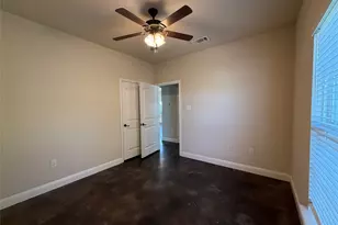 402 W Ave C, Waxahachie, TX 75165 - Photo 25