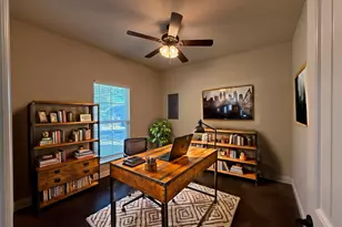 402 W Ave C, Waxahachie, TX 75165 - Photo 23