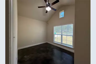 402 W Avenue C, Waxahachie, TX 75165 - Photo 27