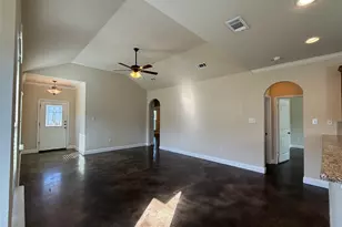 402 W Ave C, Waxahachie, TX 75165 - Photo 5