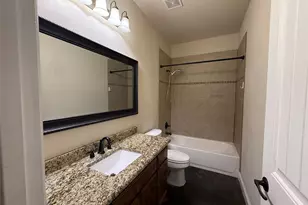 402 W Ave C, Waxahachie, TX 75165 - Photo 29