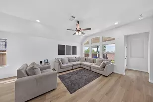 5036 Hitching Post Dr, Fort Worth, TX 76036 - Photo 9