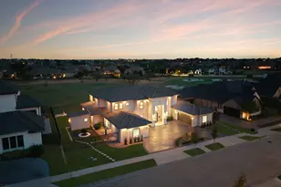 1121 Excalibur Blvd, Lewisville, TX 75056 - Photo 3