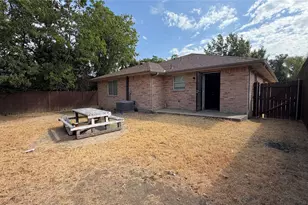 623 Moss Rose Ct, Dallas, TX 75217 - Photo 23