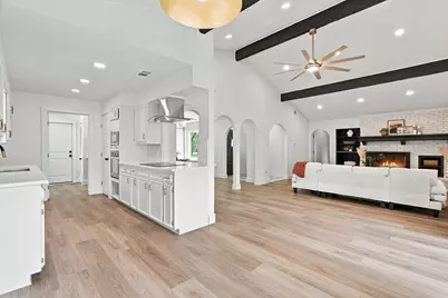 4905 Rock River Drive, Fort Worth, TX 76103 - Photo 11