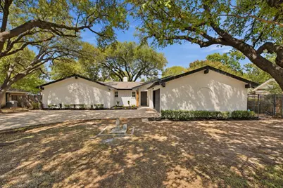4905 Rock River Drive, Fort Worth, TX 76103 - Photo 1
