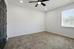 418 Dawson Cir, Grand Prairie, TX 75051 - Photo 9
