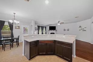 409 Bryn Mawr Ln, Van Alstyne, TX 75495 - Photo 13