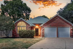 2613 Lakeshore Dr, Flower Mound, TX 75028 - Photo 1
